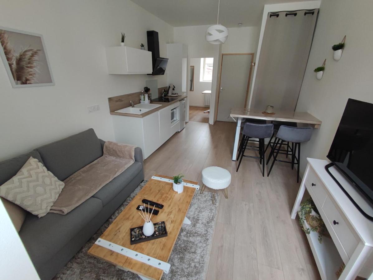 Residence Manivi Beaupreau-en-Mauges Luaran gambar